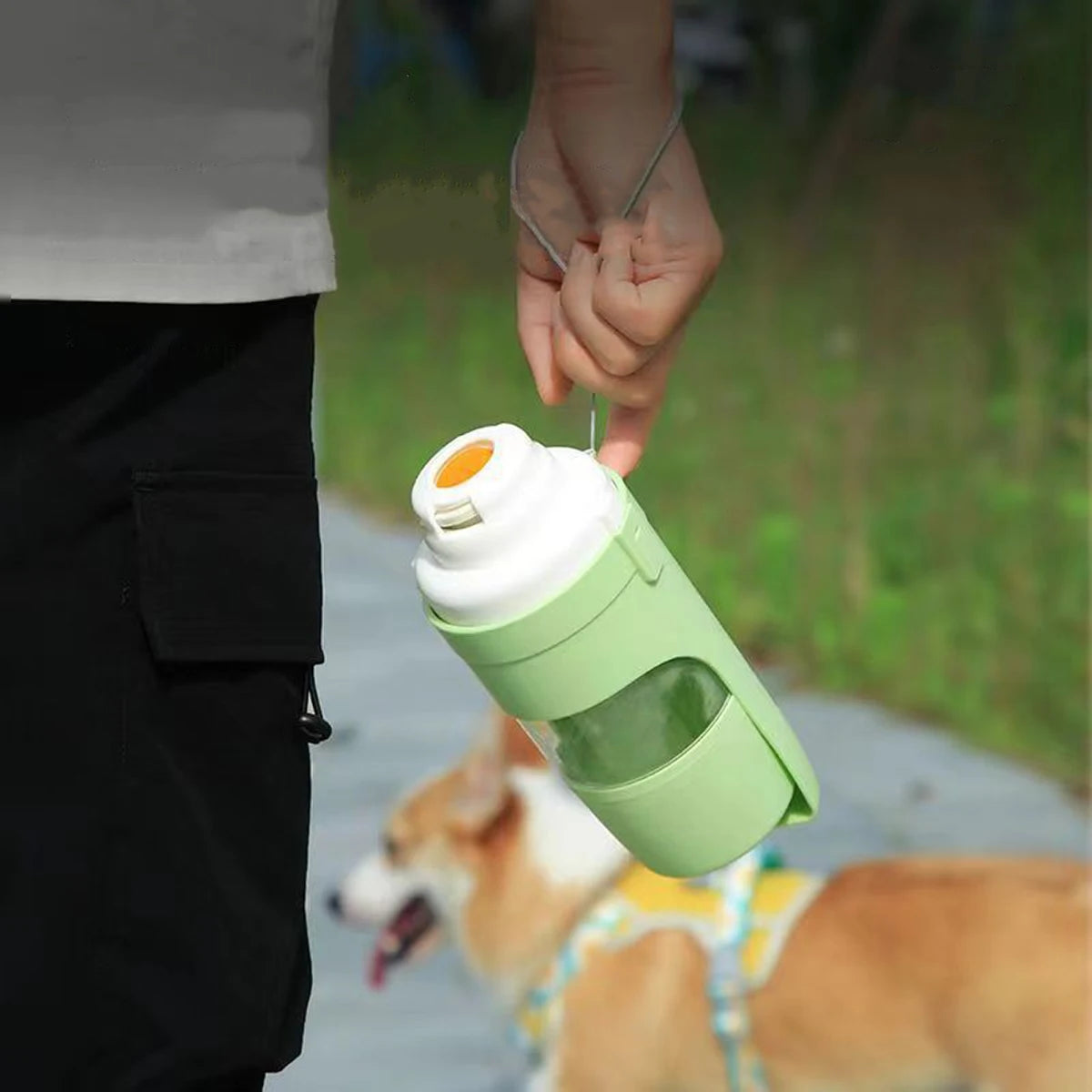 Cosypaws™ 2-in-1 Reise-Trinkflasche – Wasser- und Trockenfutterflasche für Hunde und Katzen